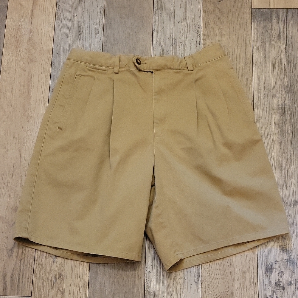 Vintage GAP Men's Classic Tan Flat Front Shorts